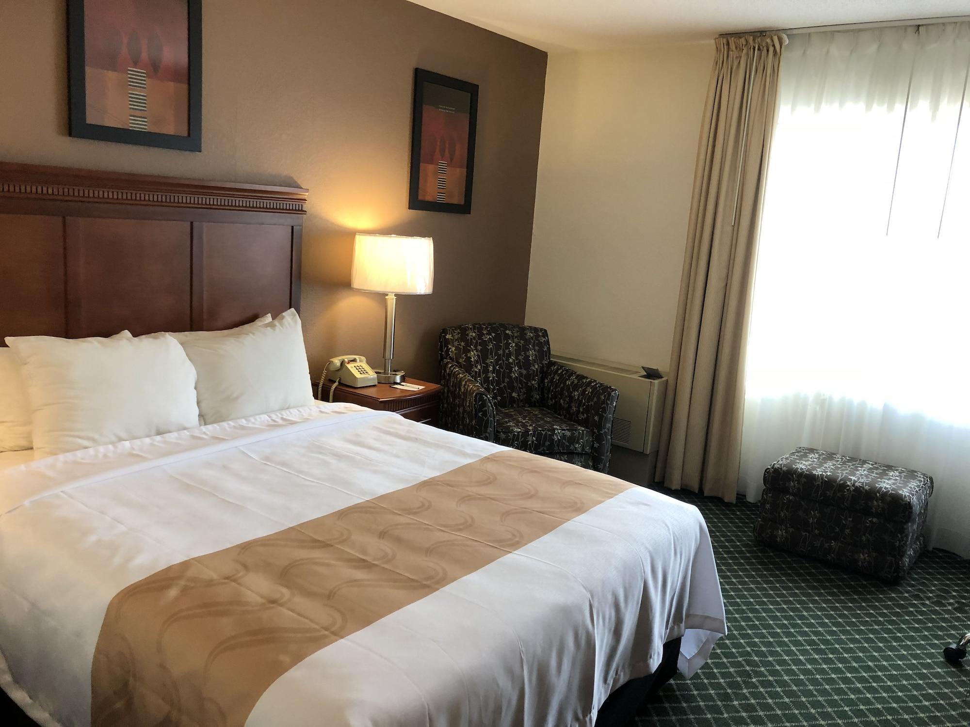 Quality Inn Colchester - Burlington Bagian luar foto