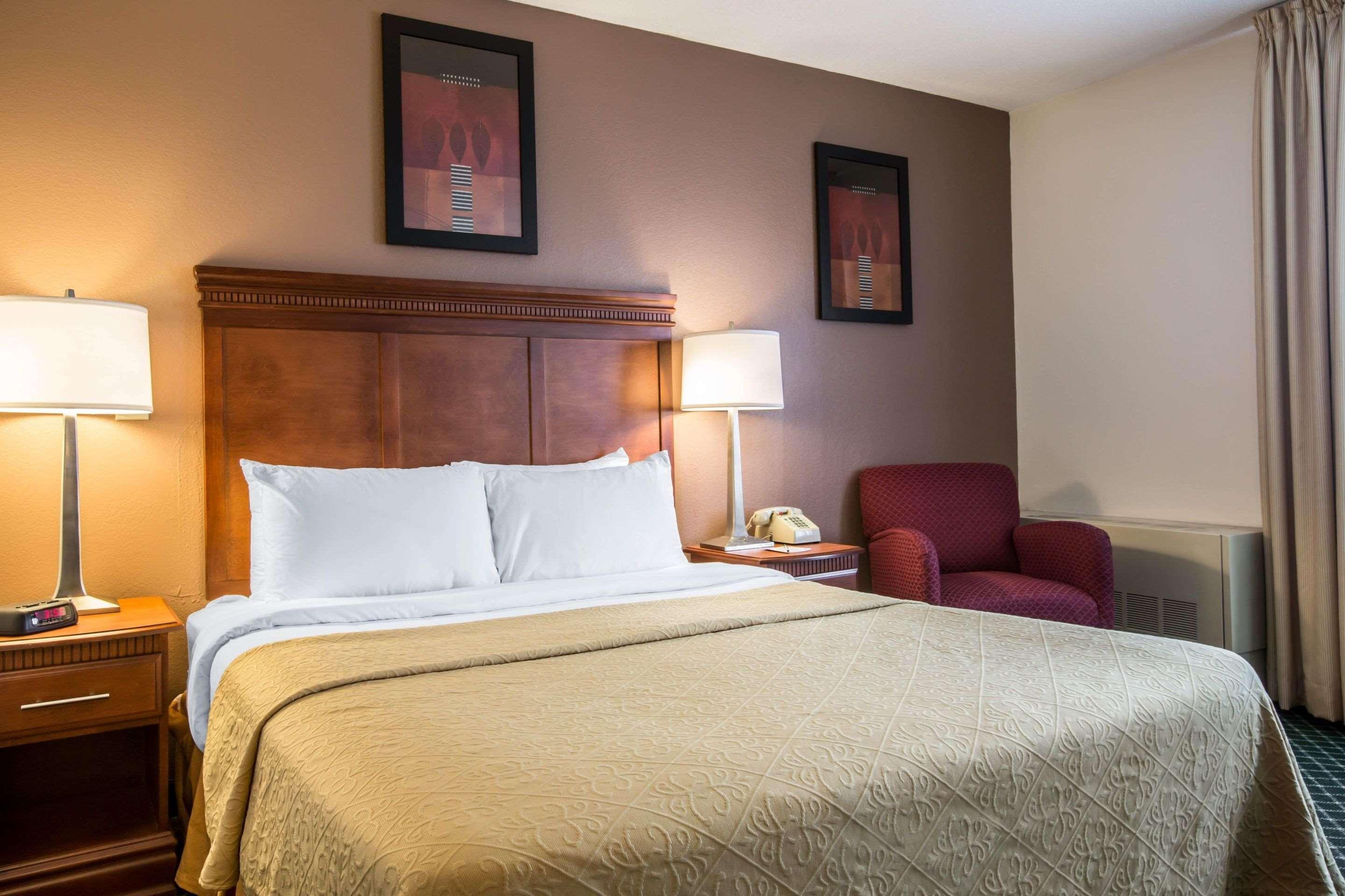 Quality Inn Colchester - Burlington Bagian luar foto