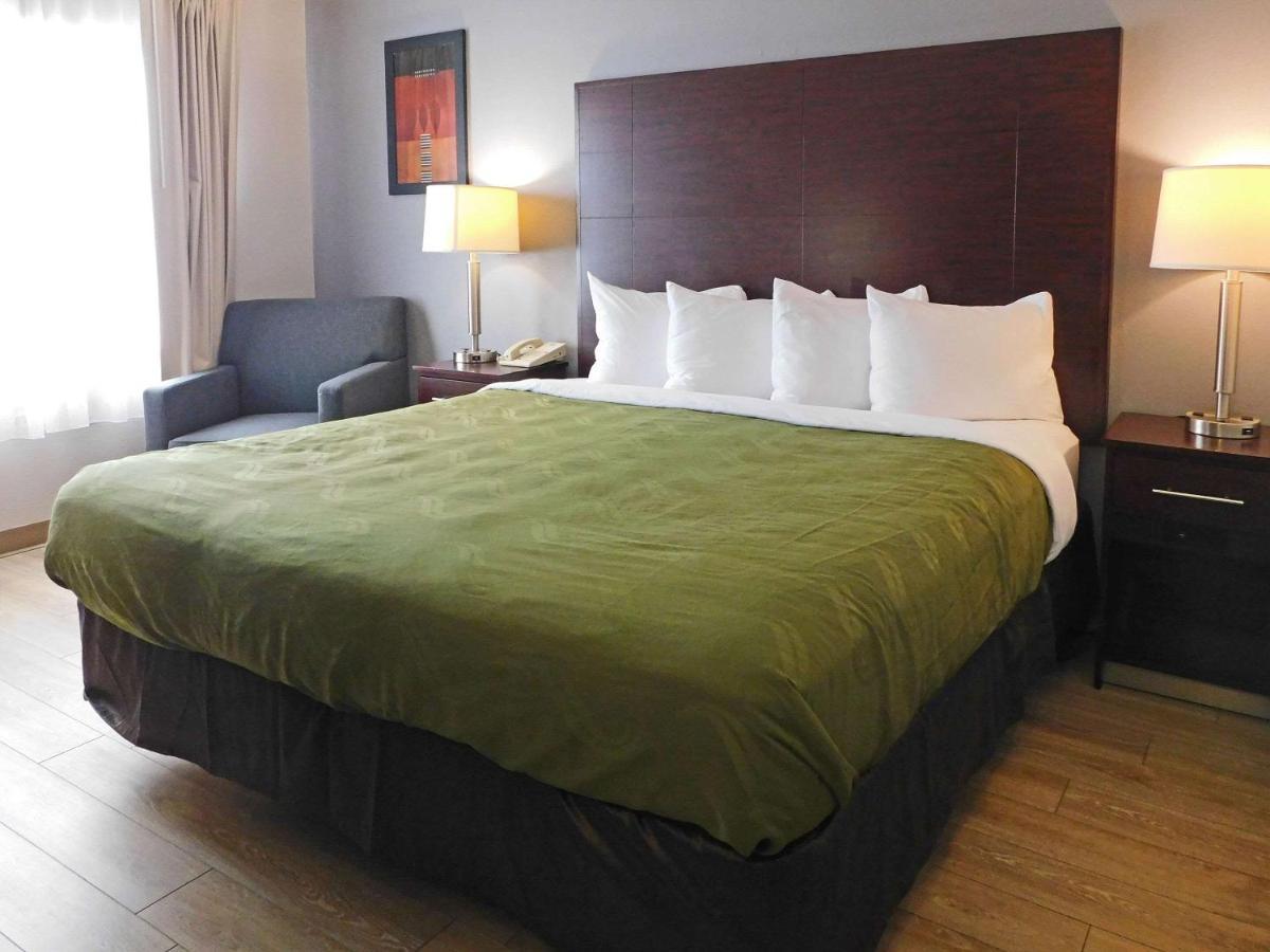 Quality Inn Colchester - Burlington Bagian luar foto