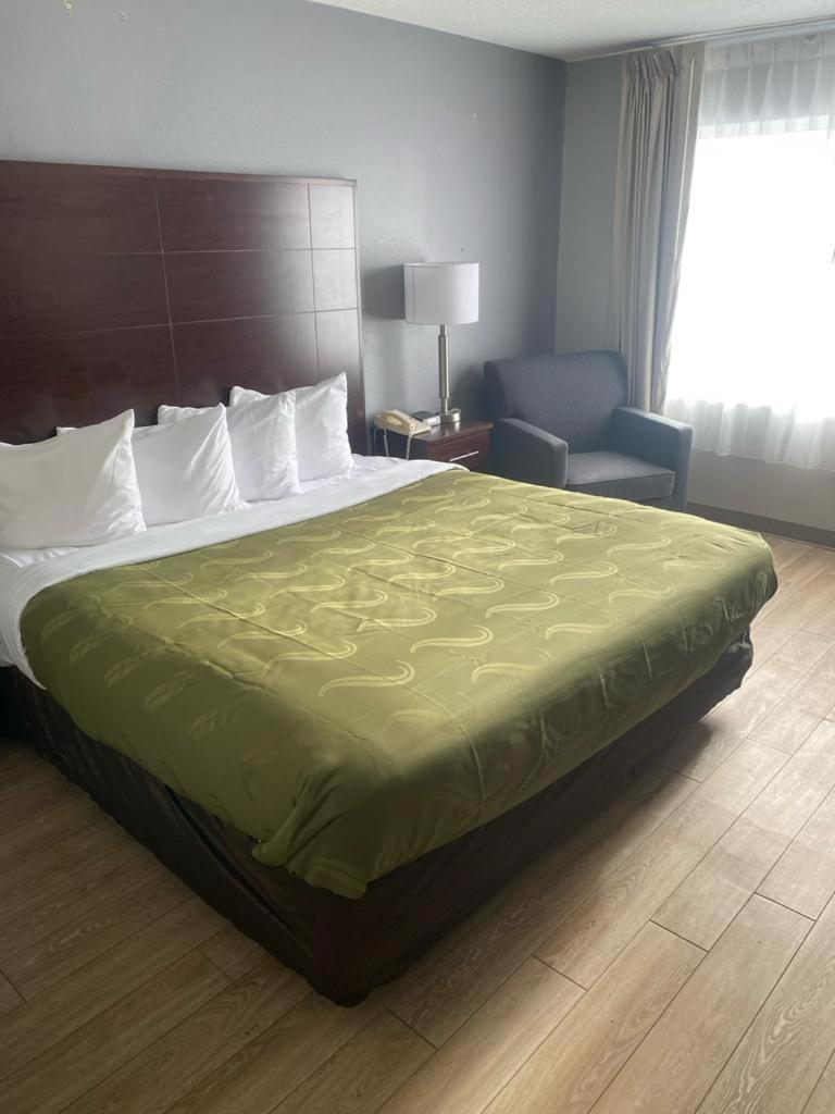 Quality Inn Colchester - Burlington Bagian luar foto
