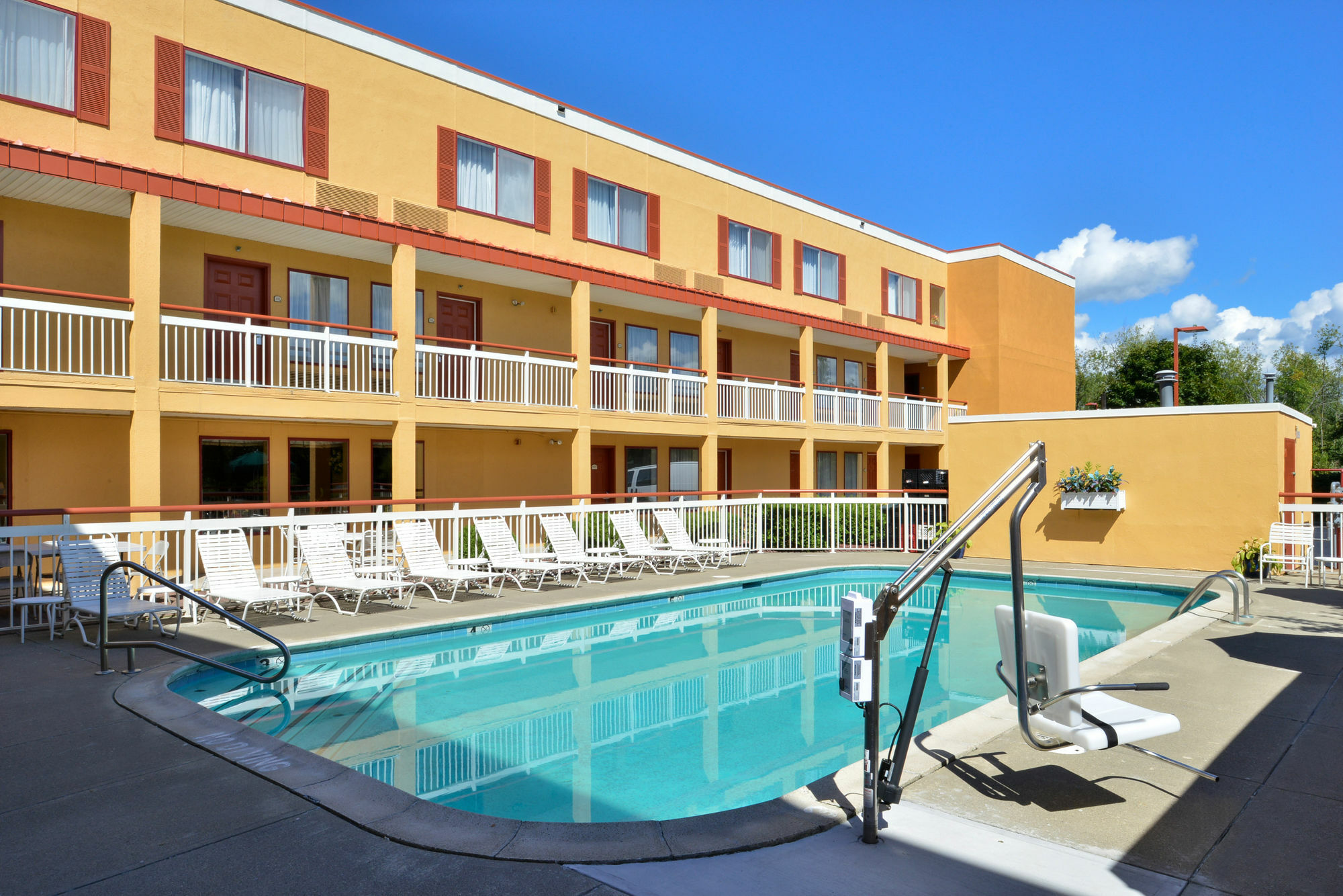 Quality Inn Colchester - Burlington Bagian luar foto