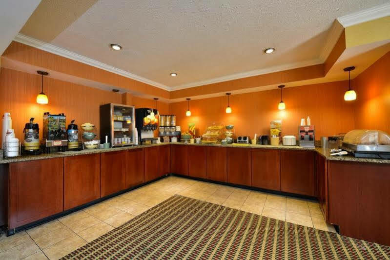 Quality Inn Colchester - Burlington Bagian luar foto